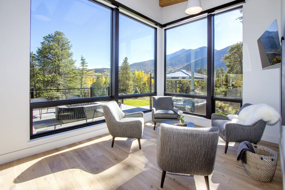 Coffee Nook with VIEWS