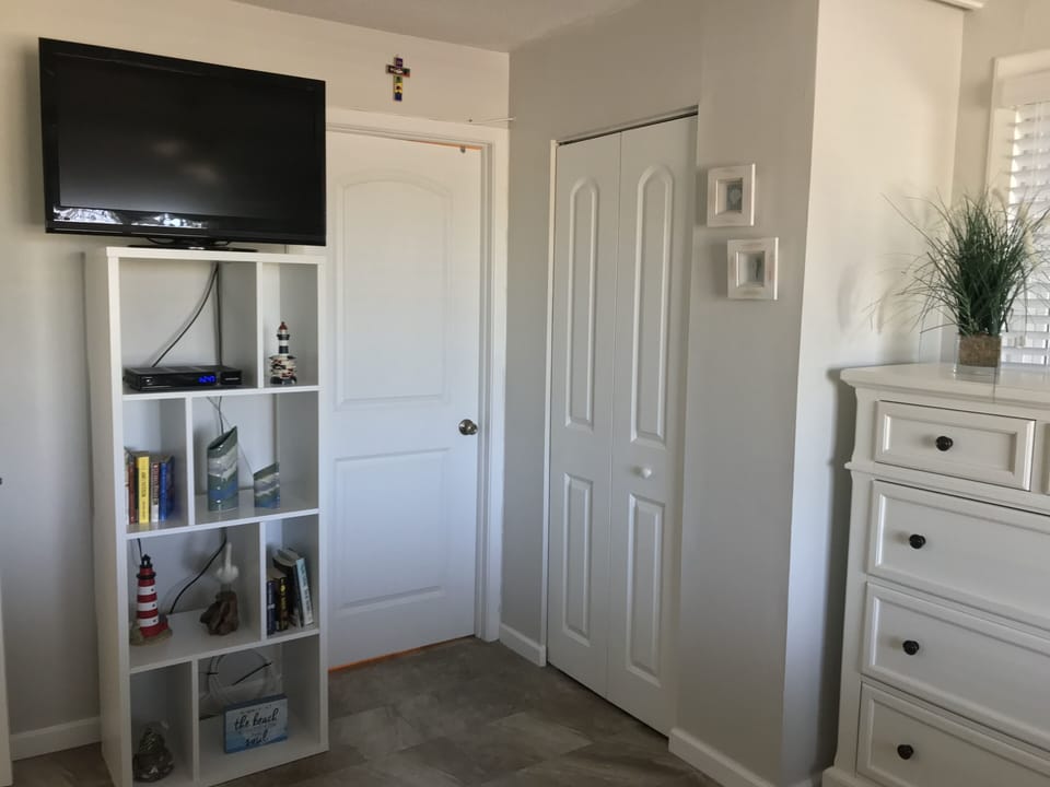 Master bedroom, closet and cable TV