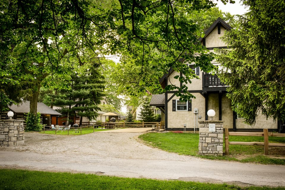 showing our sister property, Timberwolf Chalet