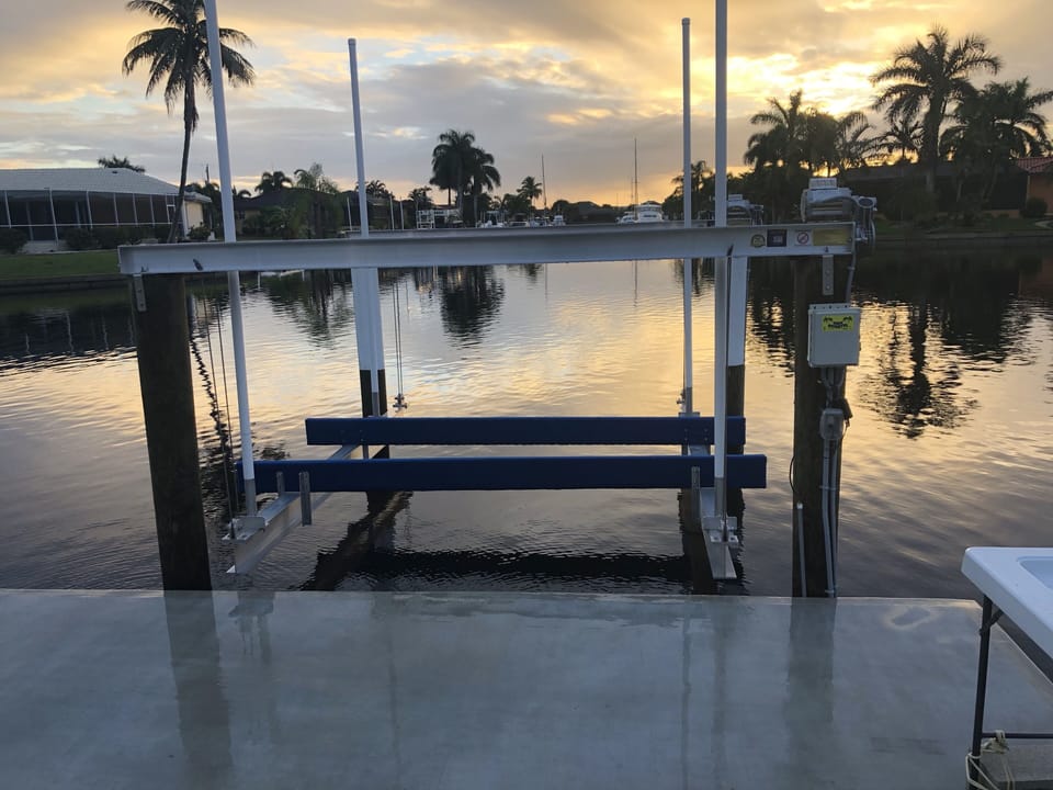 Boat lift