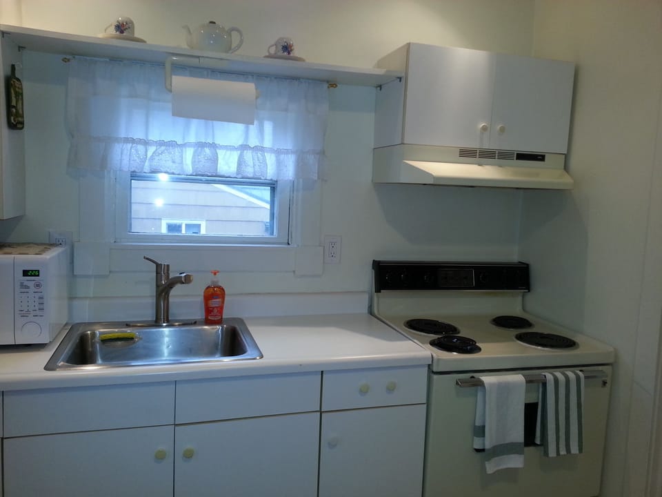 Fully functioning kitchen