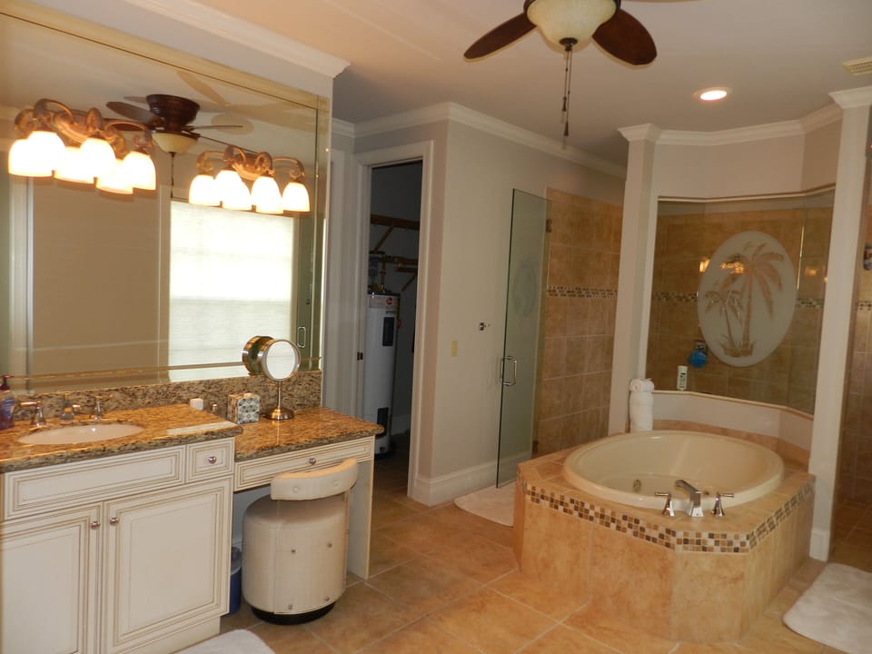 Master bath first floor