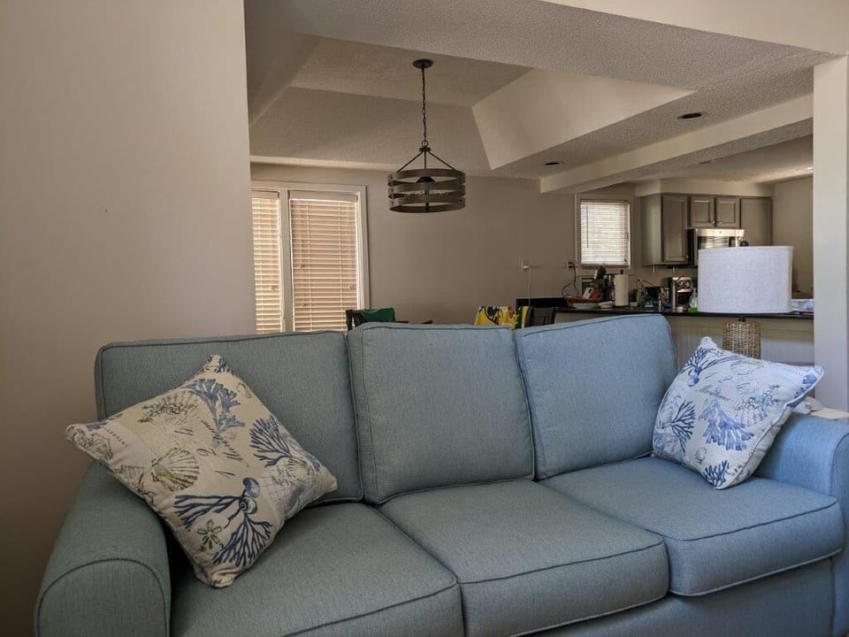 Pull out sofa 