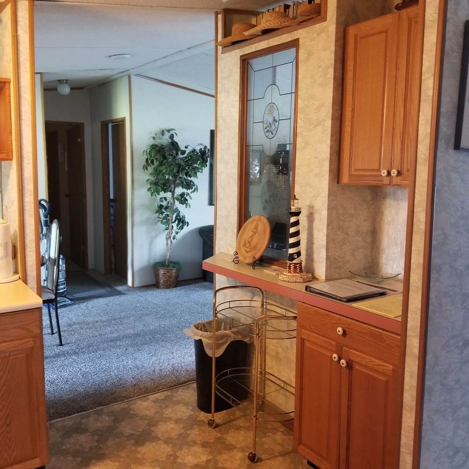 cozy environment accommodates families, groups and pets