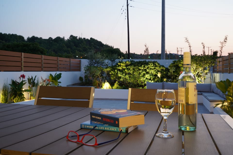 Enjoy a glass of wine or a dinner at the private space of your backyard 
