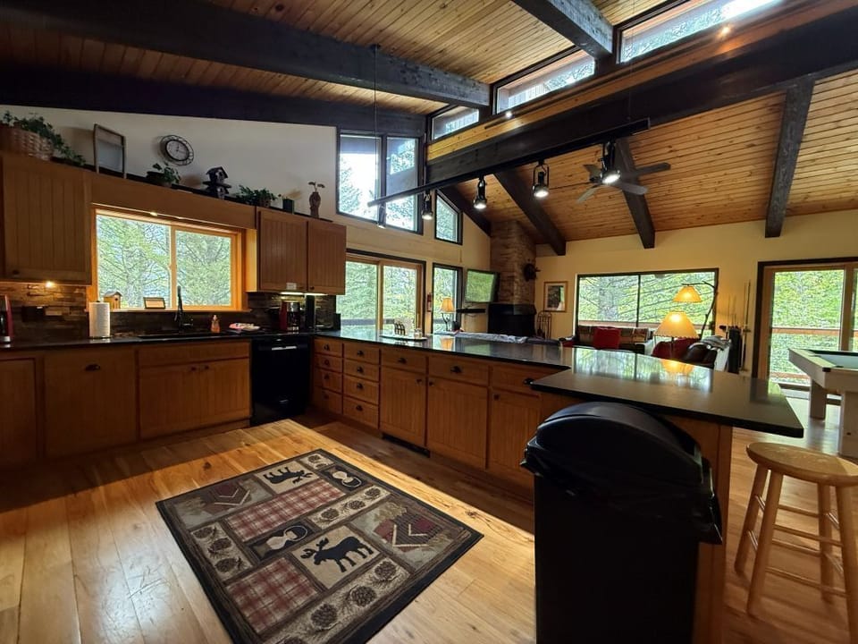 Kitchen, living room
