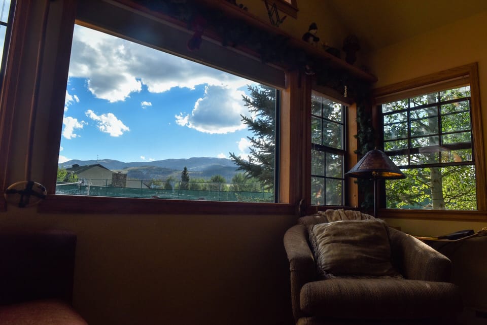 10-Mile Mountain range from the couch
