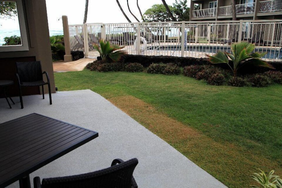 Lanai looking at pool and Ocean