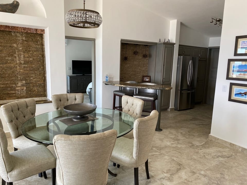All new flooring, lighting, decorations.  Completely renovated top to bottom.