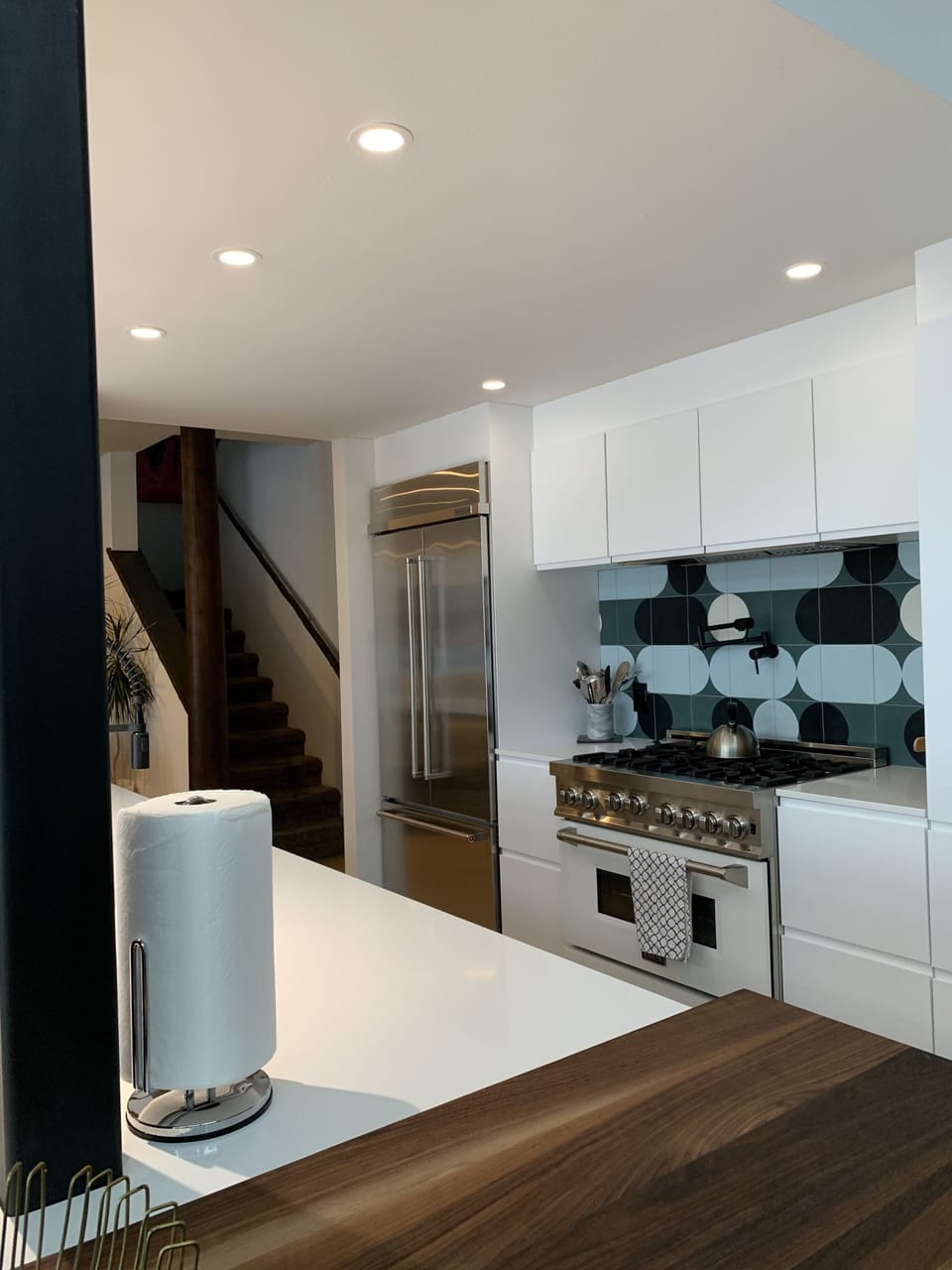 Our newly completed kitchen renovation turned out beautifully!