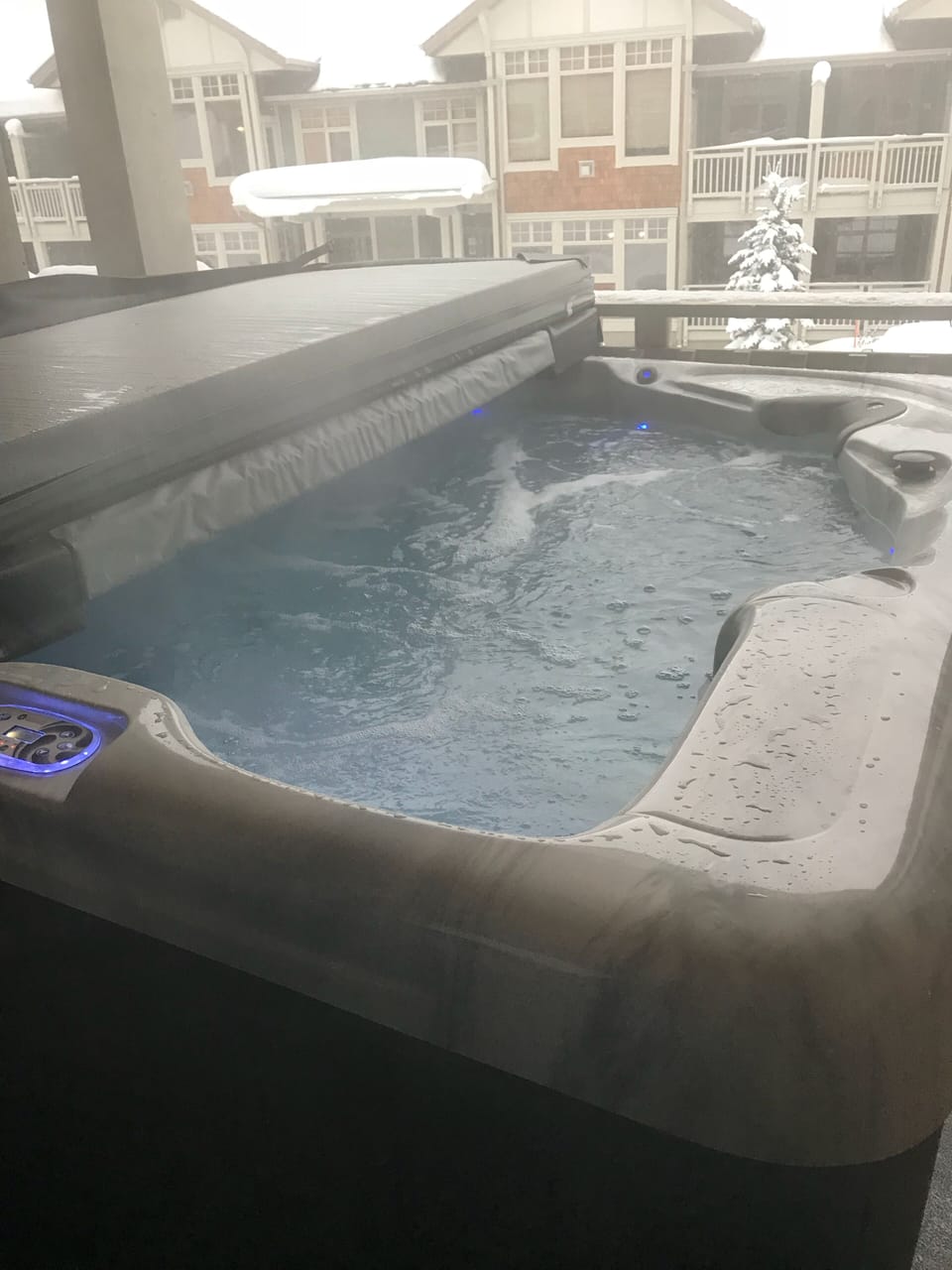 Private 6 person private hot tub on the patio