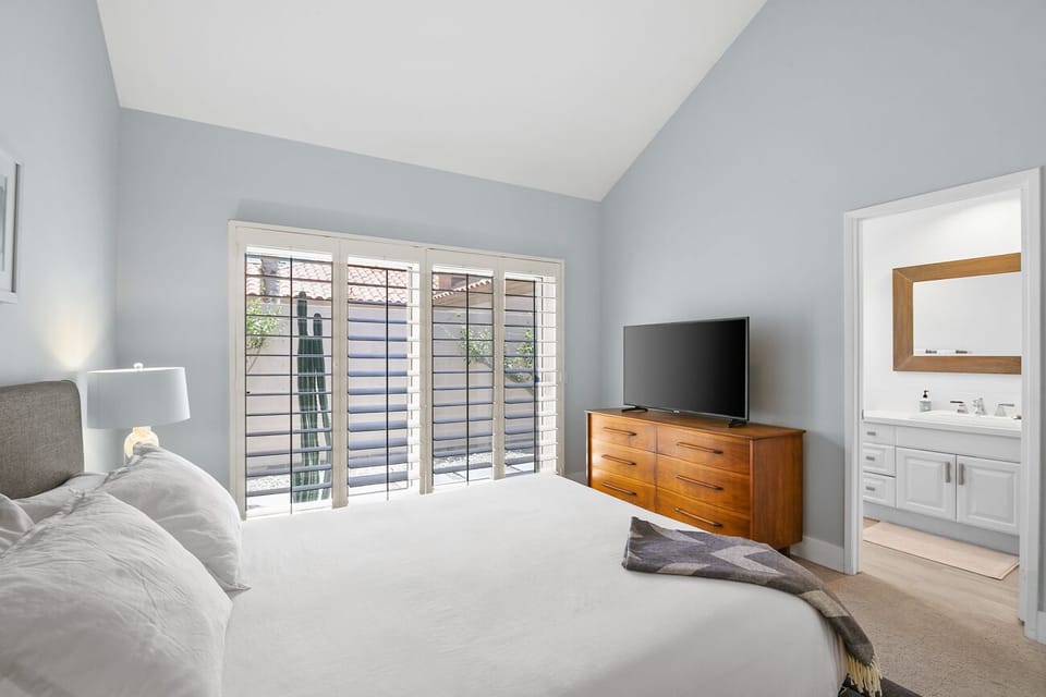 Front Bedroom