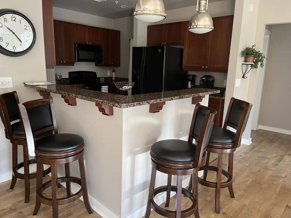 Full kitchen 