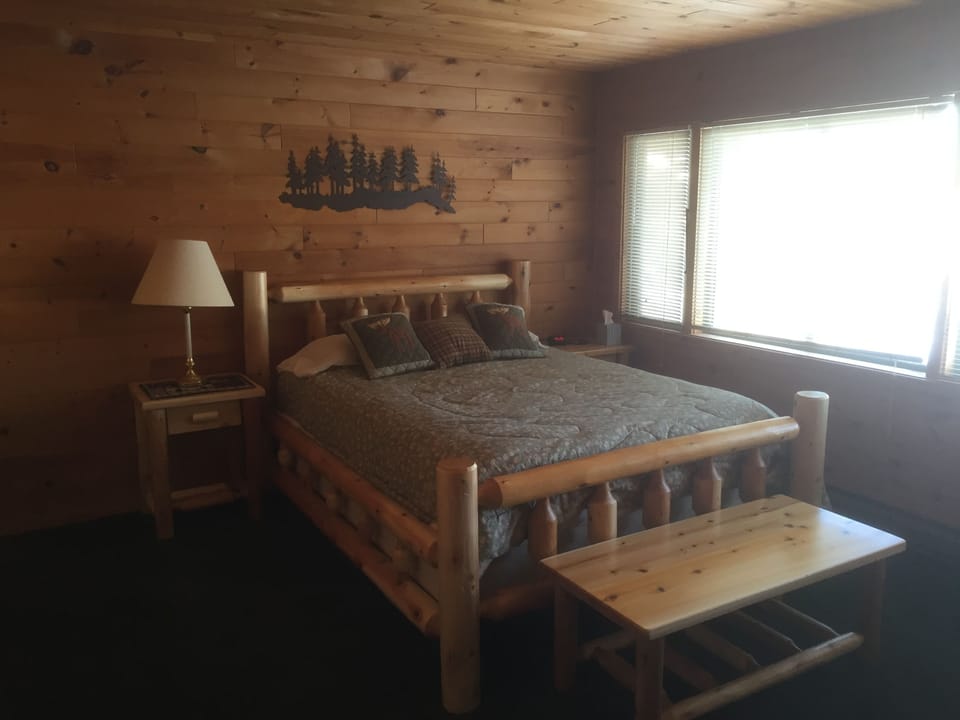 Master Bedroom  (Bedroom No. 1)