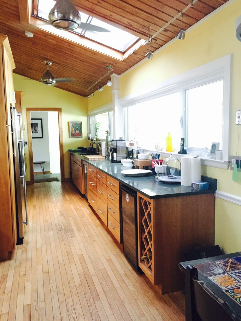Kitchen. Full Amenities