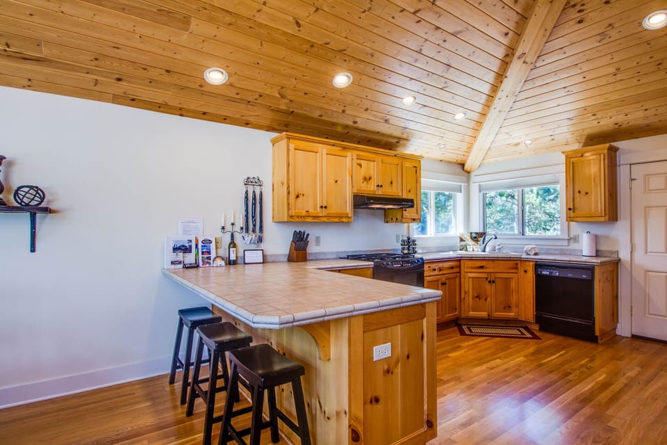Gourmet kitchen