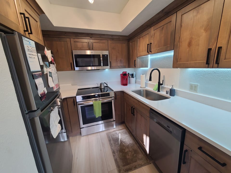 Brand new kitchen and appliances in 2025!