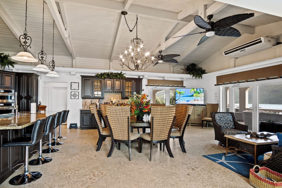 Main living/kitchen space