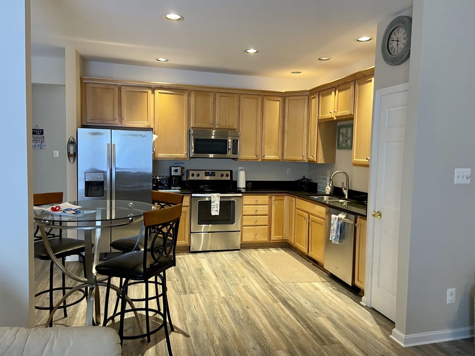 Full kitchen with kitchenette 