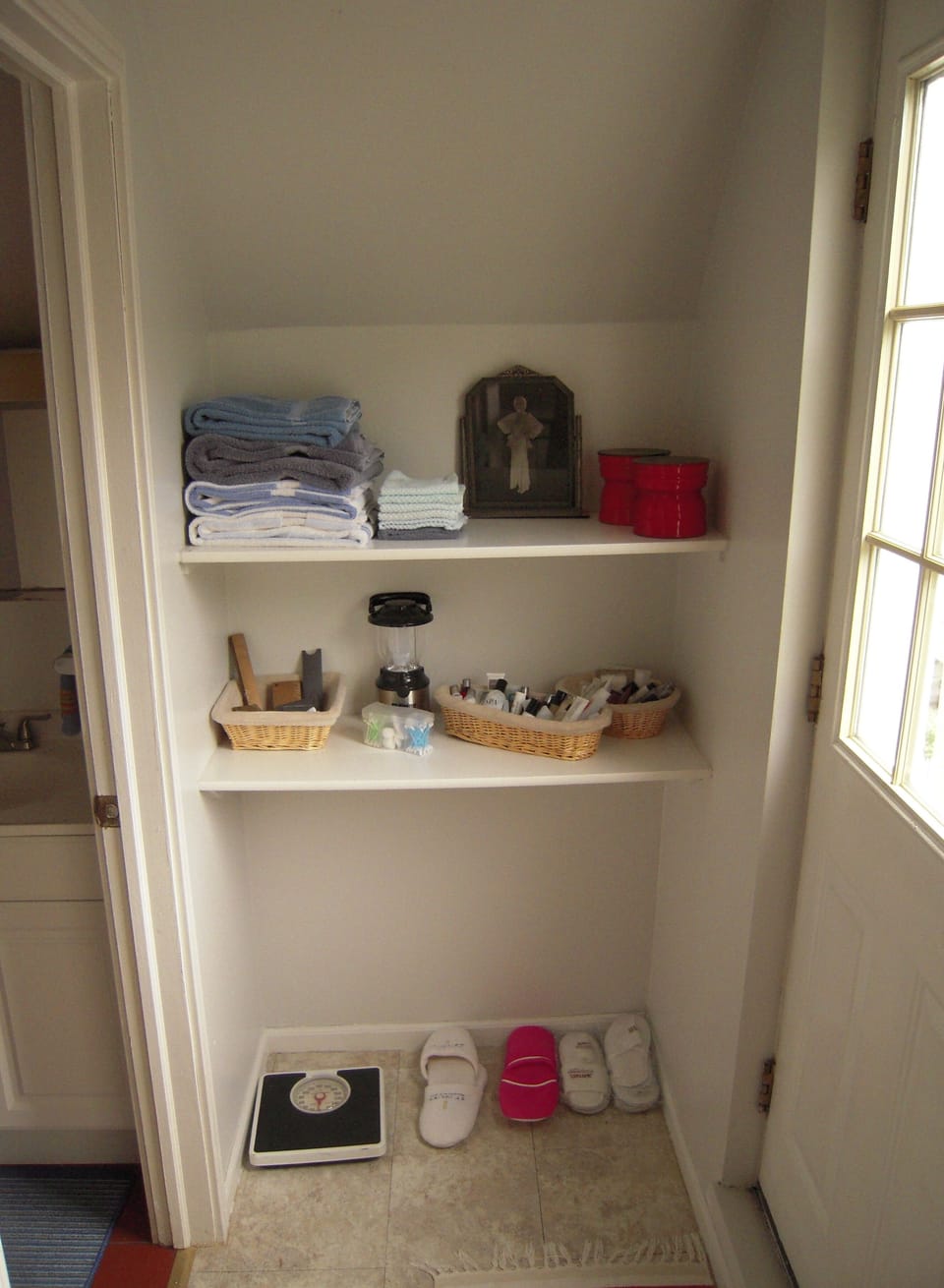 Plenty of Towels & Complimentary  toiletries for your convenience.