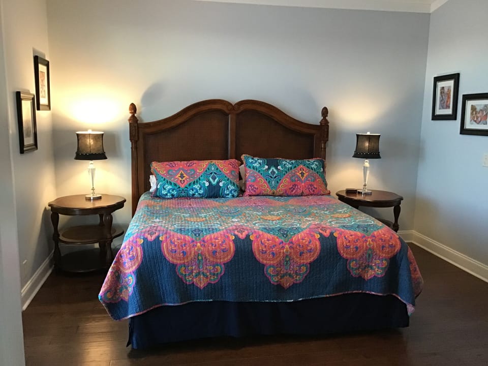 Master Bedroom - King Bed