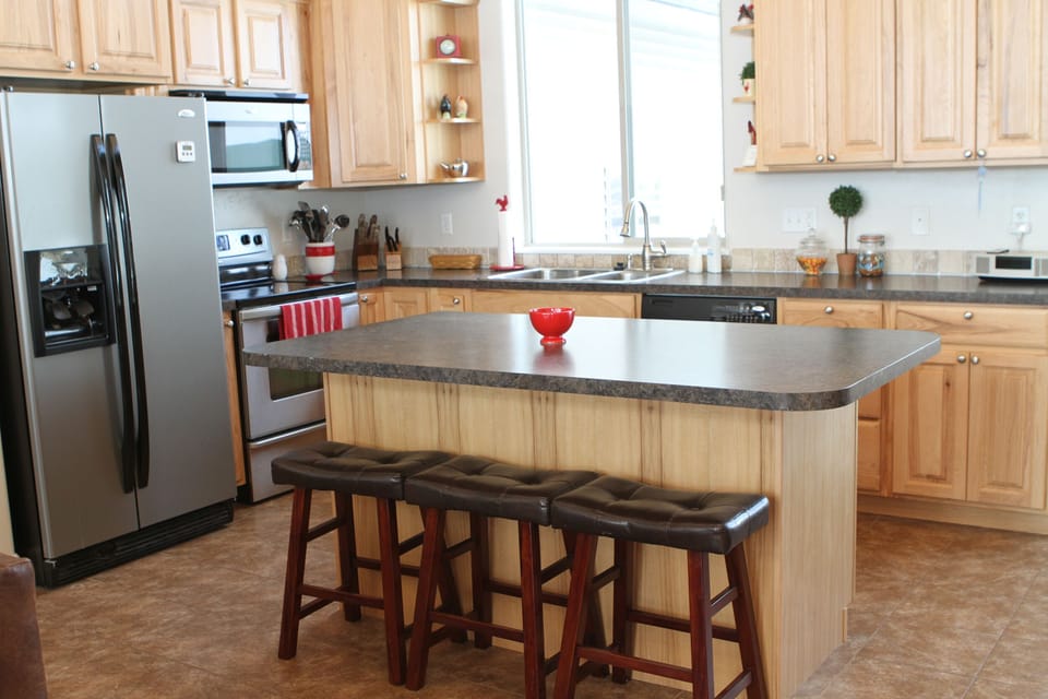 Kitchen has everything you need to cook a Thanksgiving dinner