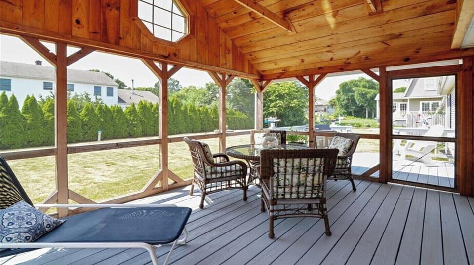 Enclosed porch