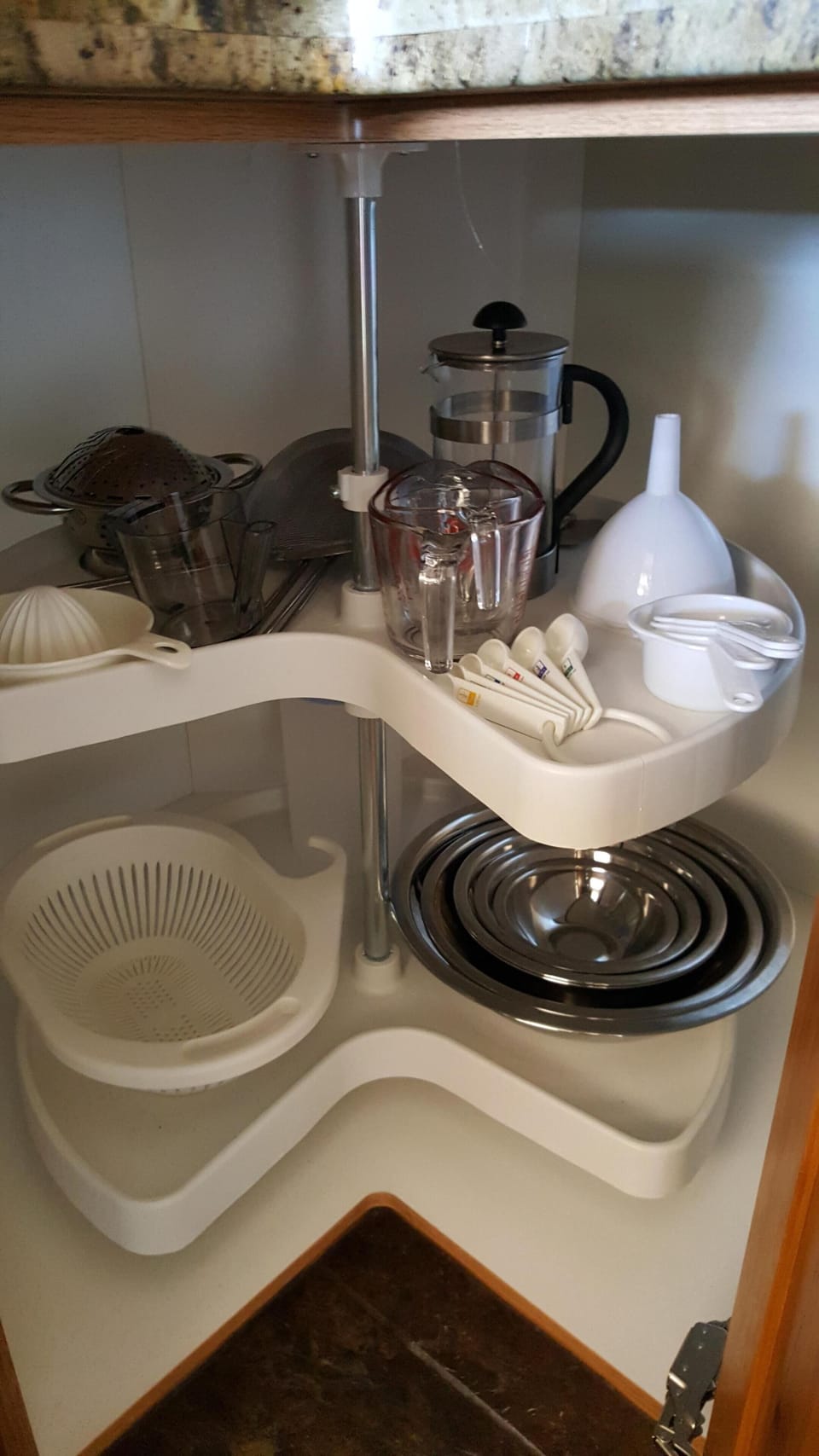 Utensils Plates Dishes Pans Pots Cutlery Cabinets Labelked Cups Glasses Spices