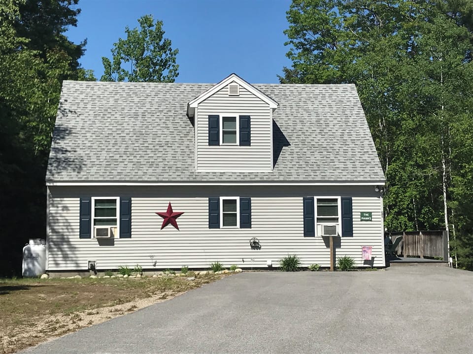 view of the house from the driveway