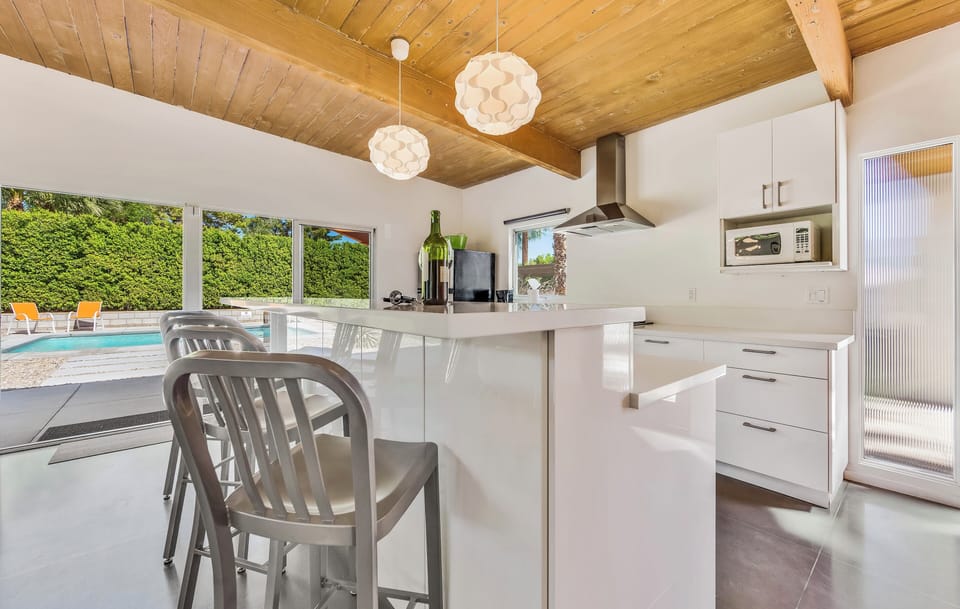 Breakfast bar or laptop workstation 