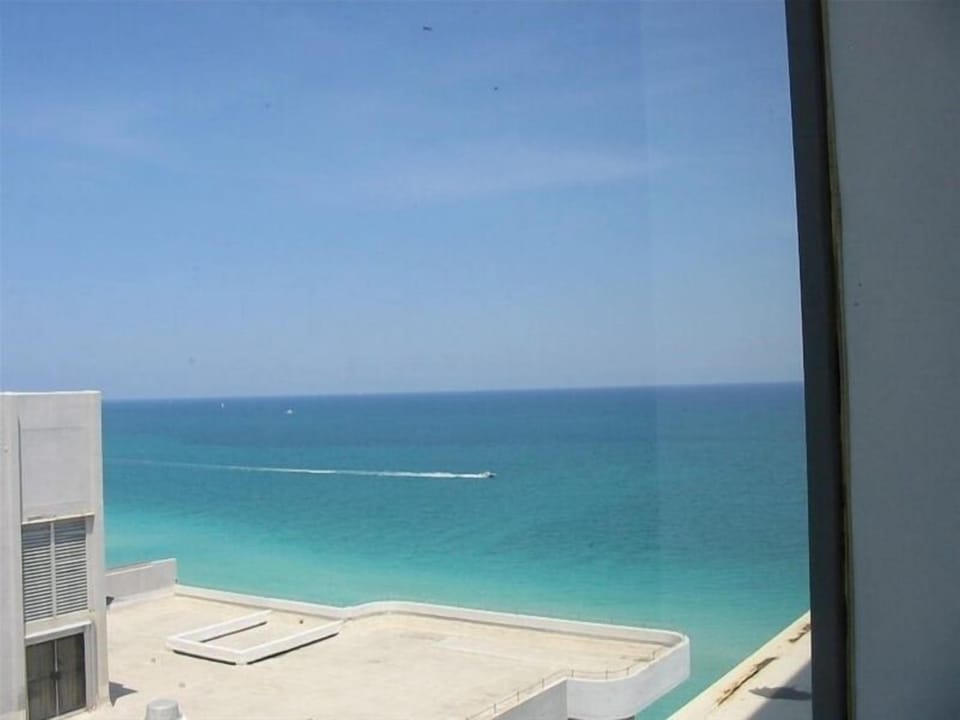 Breathtaking views of the ocean and intracoastal