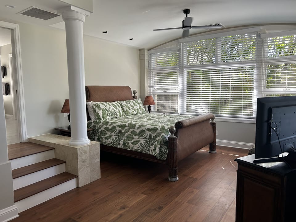Main floor Primary bedroom 