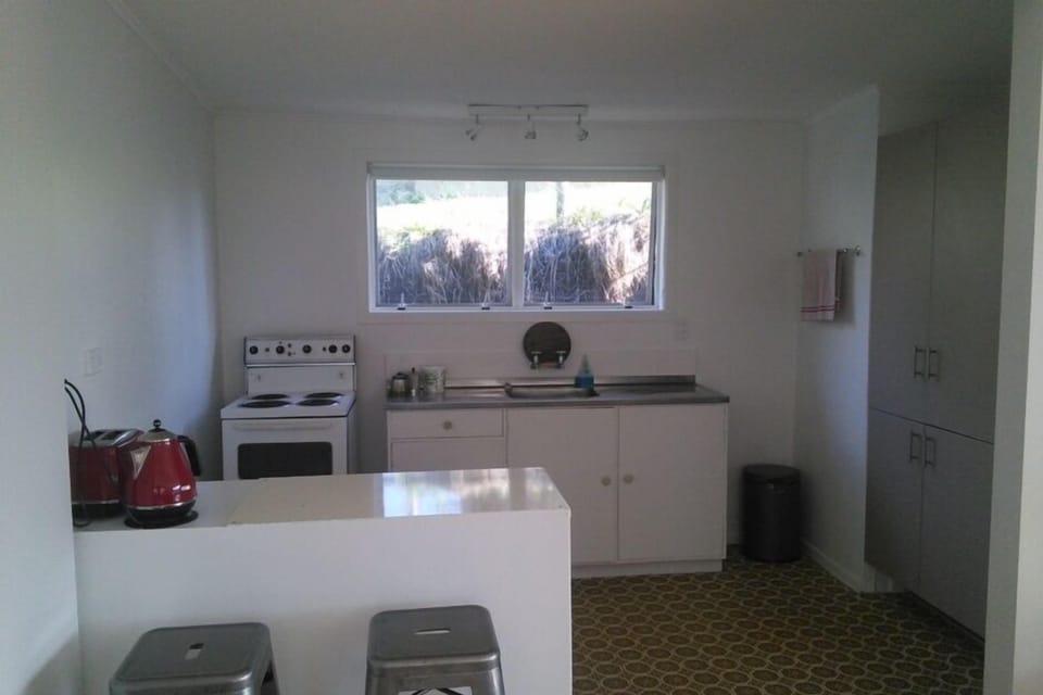 retro kitchen