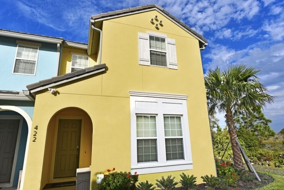 Beautiful 5 bed 5.5 bath townhome located in Festival Resort