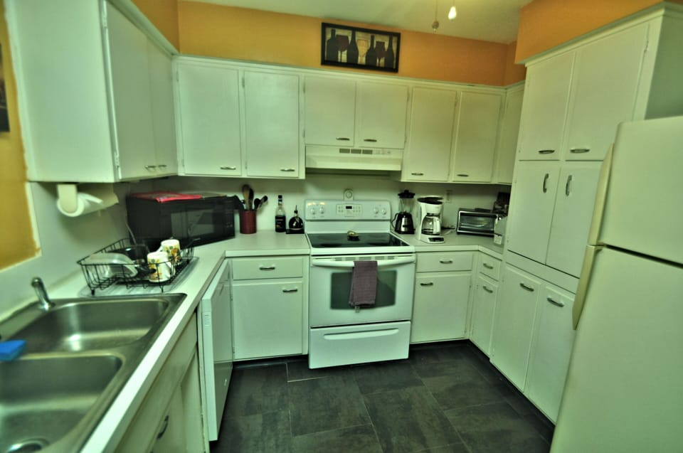 I'm a cook....whatever you don't find in this kitchen you can borrow from me!