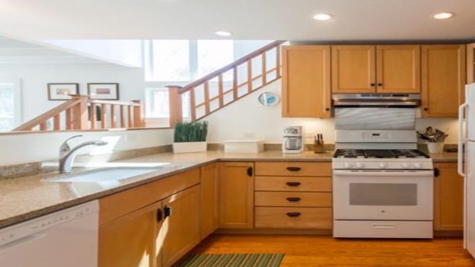 Kitchen open to living space and dining area