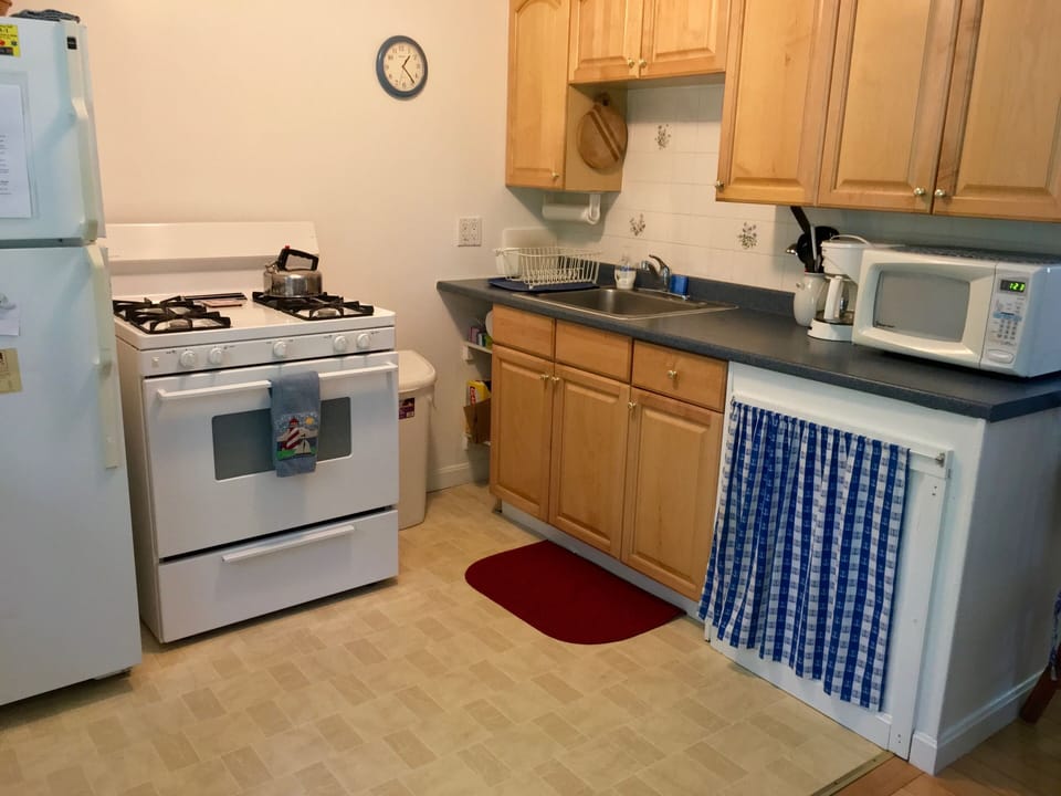 Fully equipped kitchen