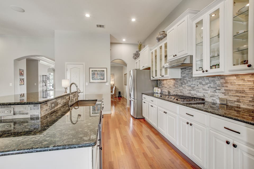 Kitchen with the state of art appliances. Granite counter tops