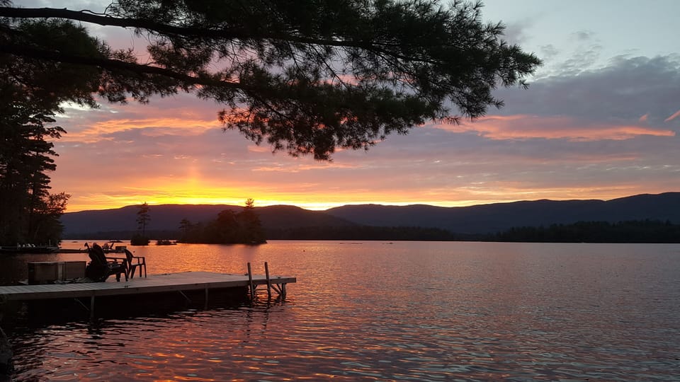 30 ft private dock. Suitable for motor & sailing boats & swimming. Kayaks avail