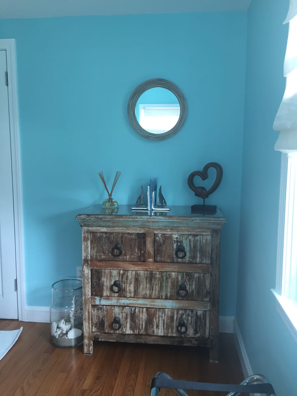 Queen bedroom