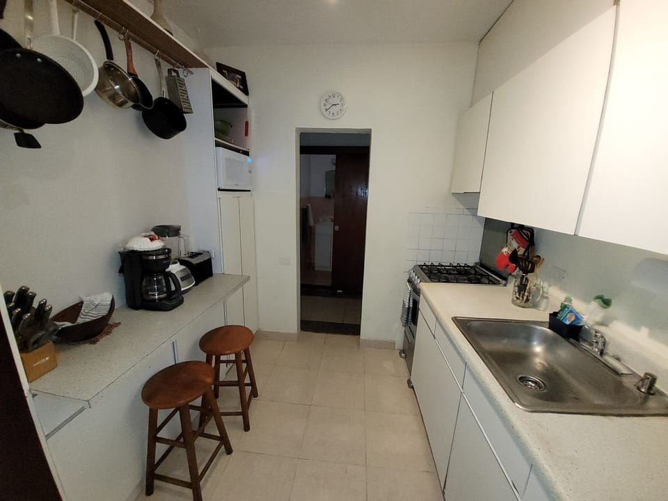 Fully equipped kitchen.