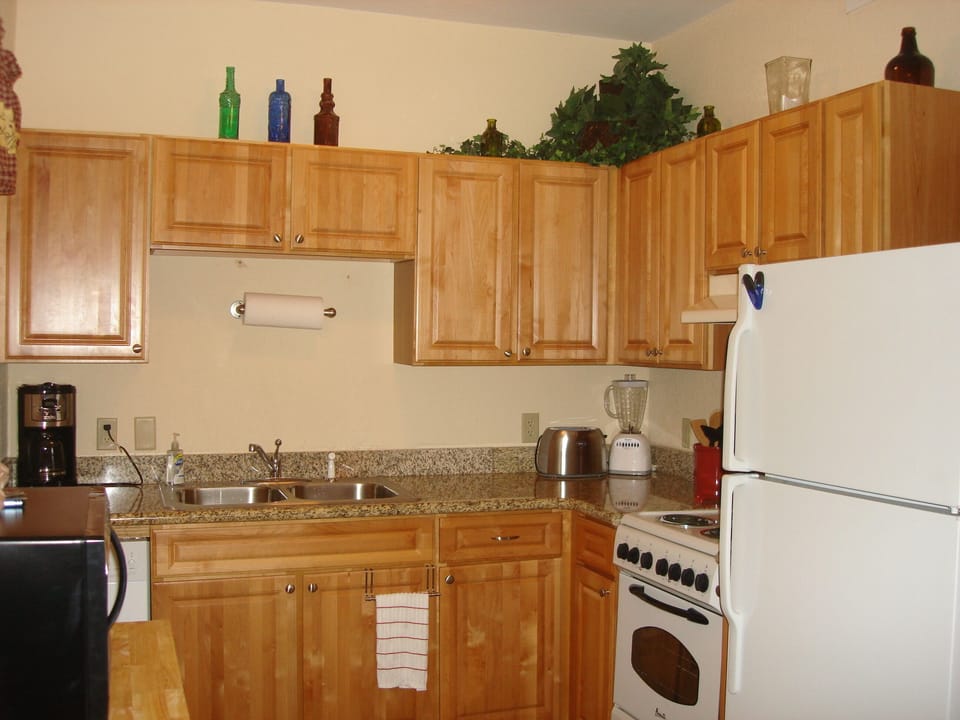 Fully equipped kitchen