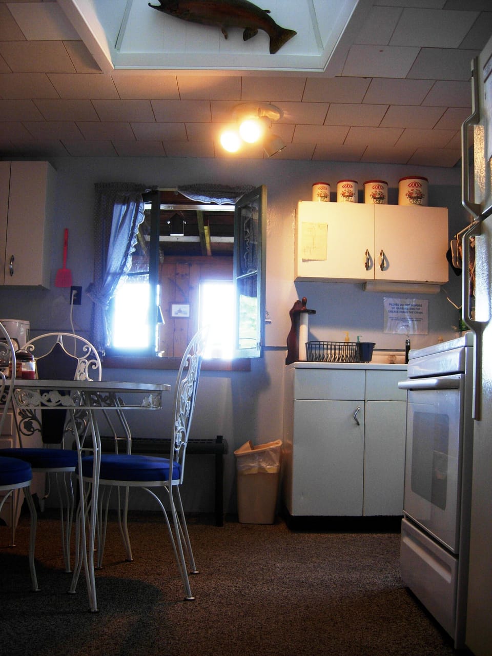 kitchen, fully equipped, full size appliances