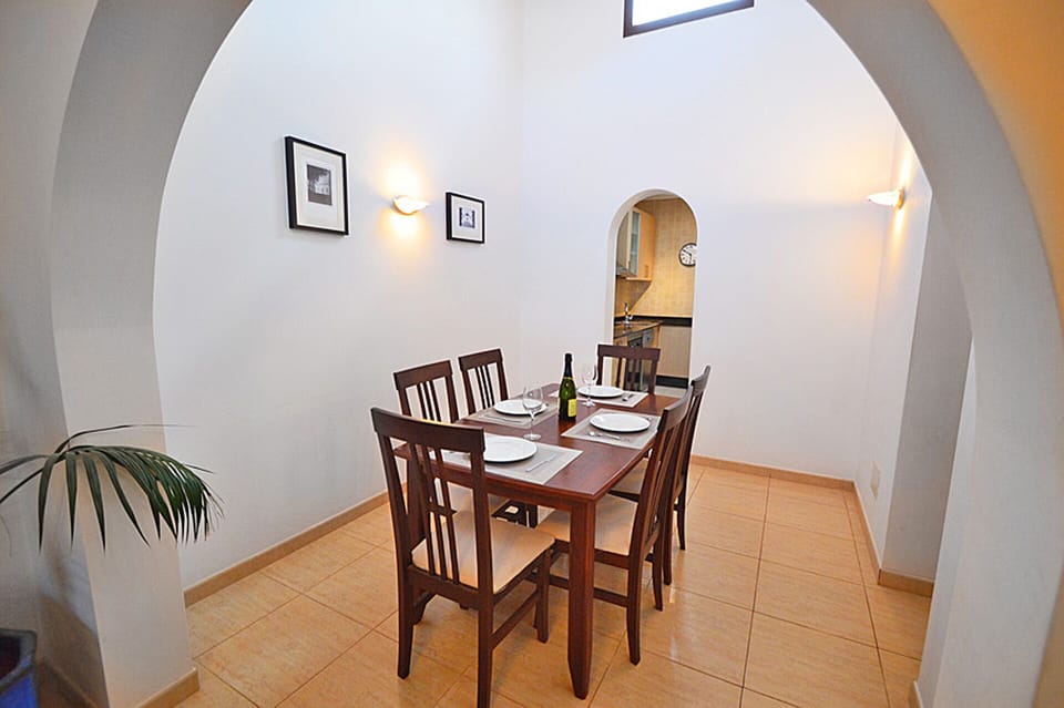 Interanal dining room with easy access from kitchen and hallway. 