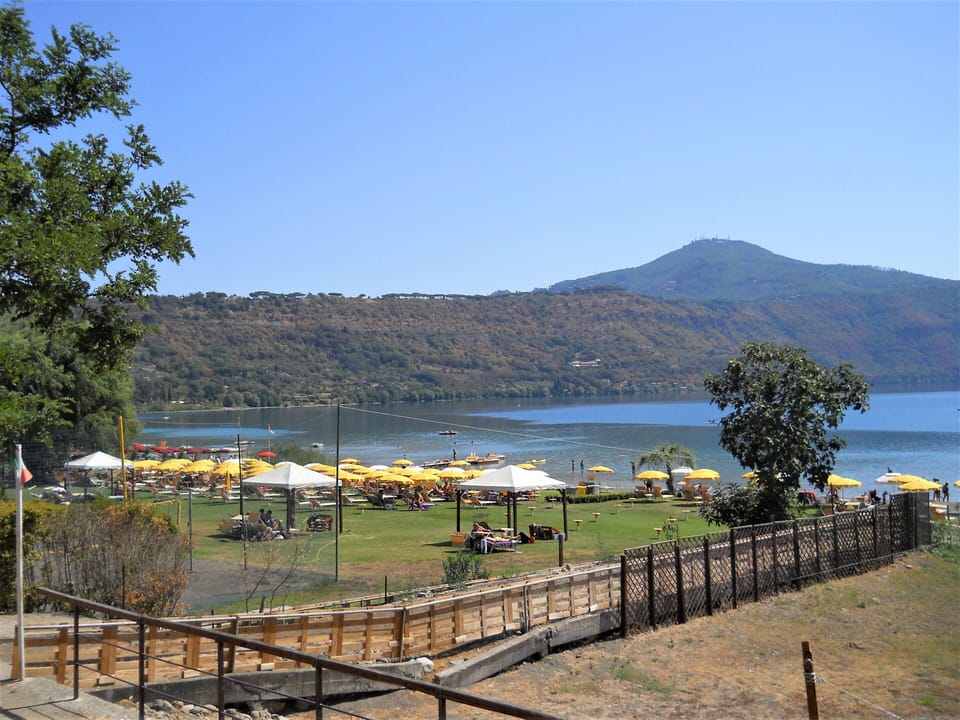 The beach in Lake Albano