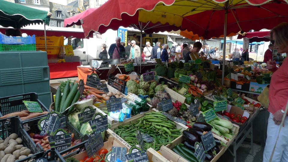Dinan market