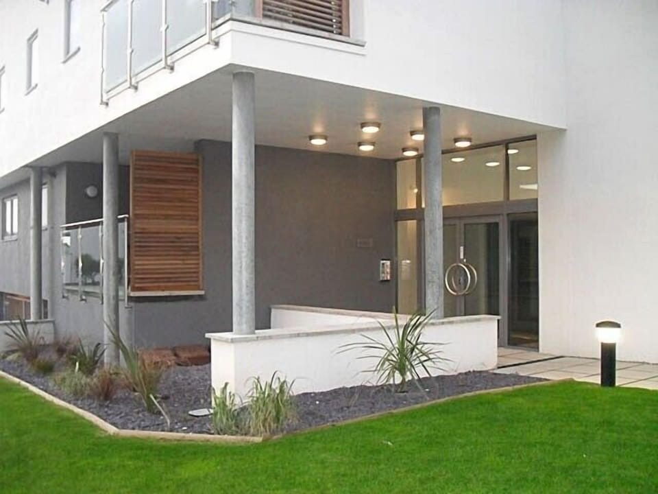 The entrance to Ocean Gate. Secure video entry