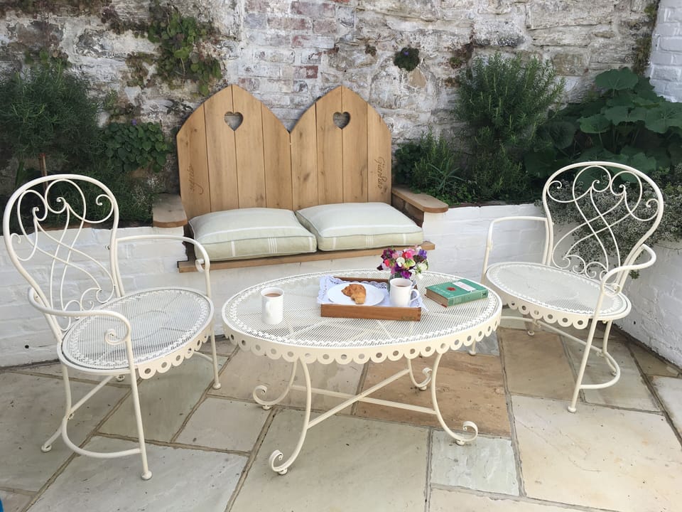 Enjoy a nice cup of tea in the peaceful courtyard.
