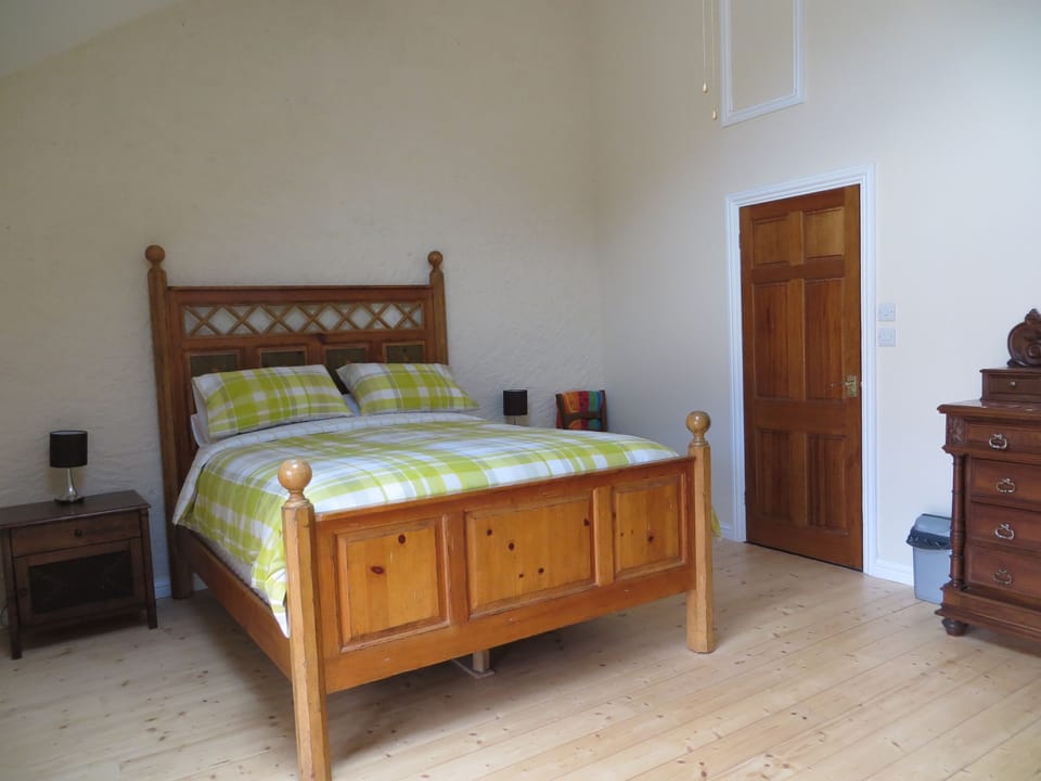 double bedroom with en suite