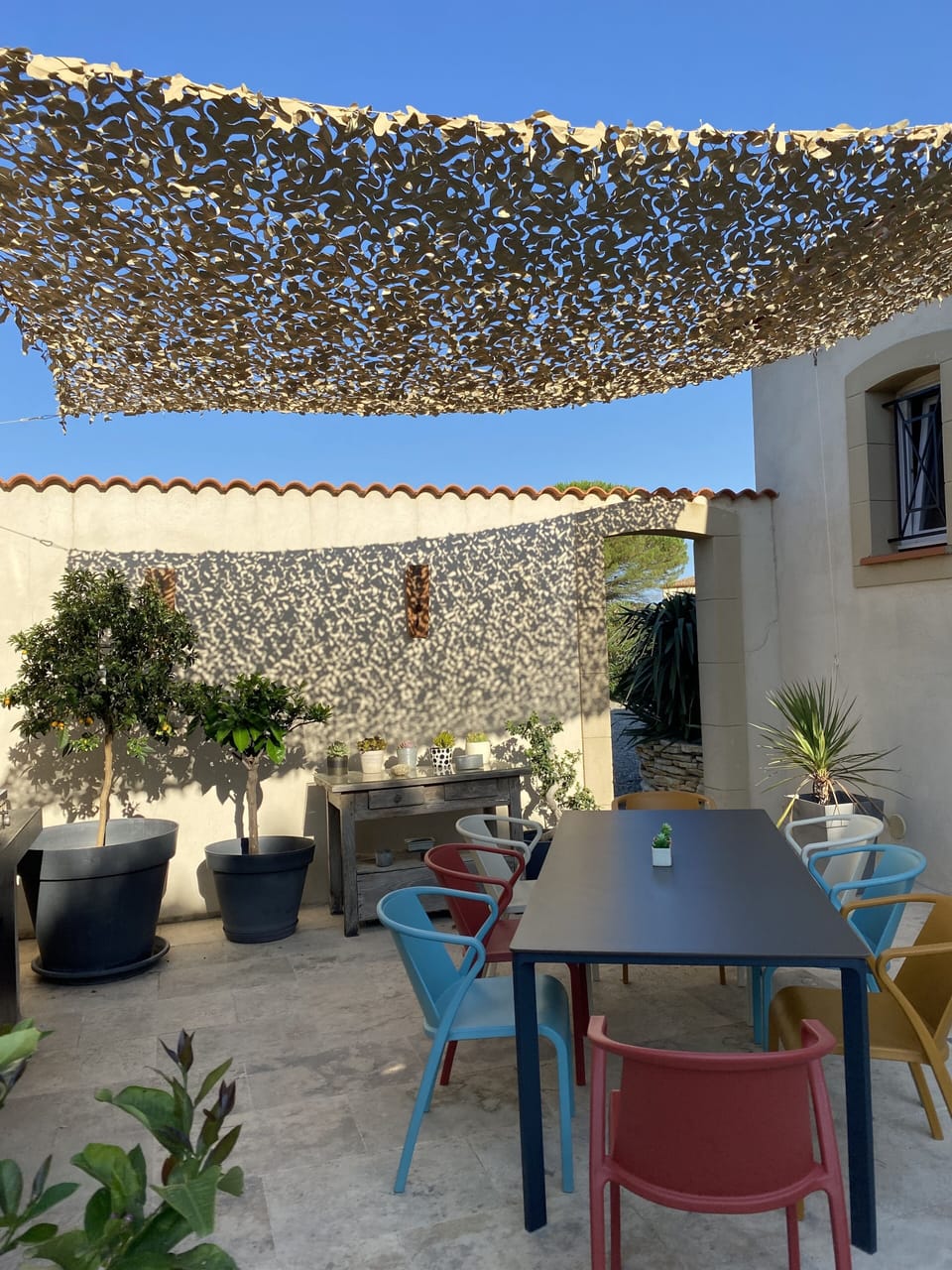 Outdoor dining